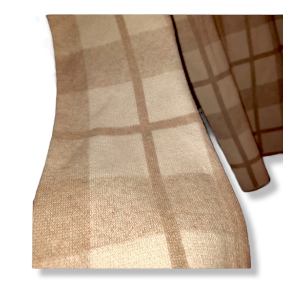 Style & Co Windowpane Plaid Cold Shoulder Sweater - Picture 4 of 8